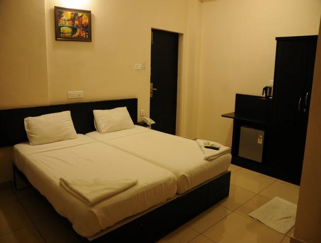 Hotel Sri Krishna Residency - Maruthi Veethika - Udupi Image