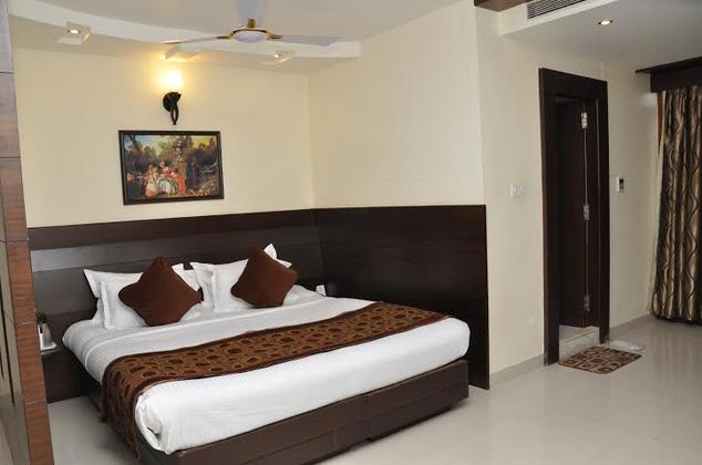 Hotel B K Castles - Marhatal - Jabalpur Image