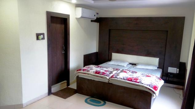 Hotel Roopali Inn - Napier Town - Jabalpur Image