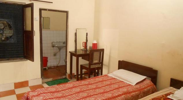 Gaurav Boarding House - Dampier Nagar - Mathura Image