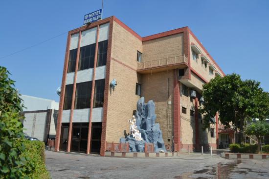 Hotel Mukund Dham - Bhuteshwar Road - Mathura Image