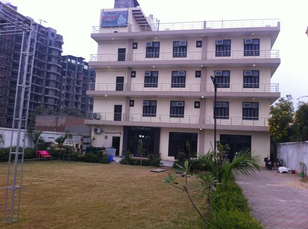 Hotel Shri Radha Resort - Goverdhan Chauraha - Mathura Image