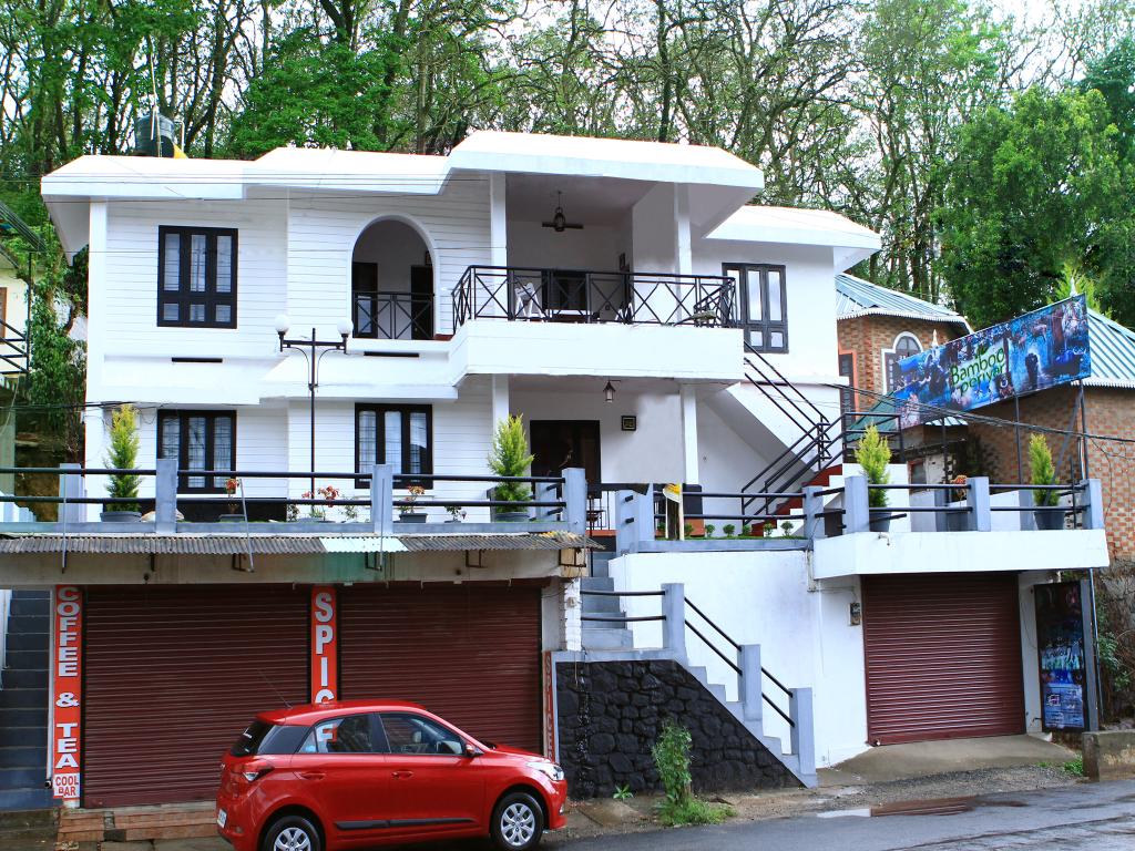 Bamboo Periyar - Lake Road - Thekkady Image