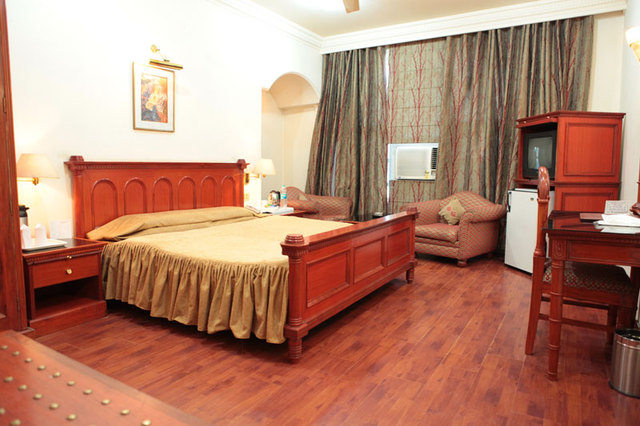 Hotel Rajmahal - Sadar Bazaar - Meerut Image