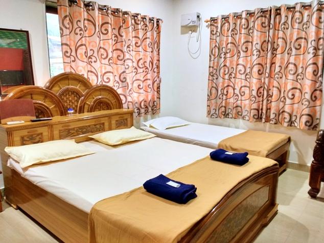 Sun N Sand Holiday Home - Somwar Peth - Malvan Image