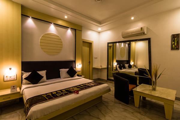 Shanthi Hotel - Ganesh Nagar - Rajahmundry Image