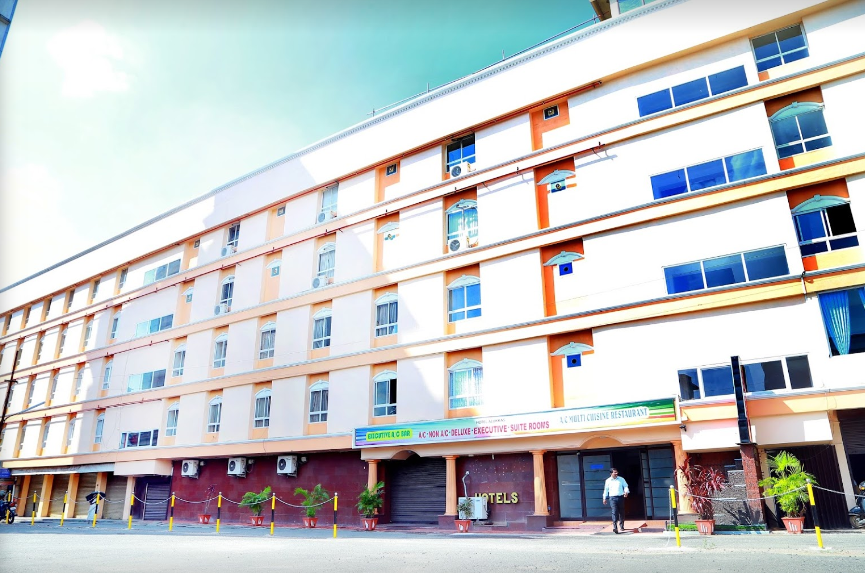 Hotel Seafort - Marar Road Area - Thrissur Image