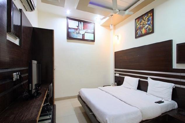 Hotel Ambrosia - Nanak Ganj - Jhansi Image