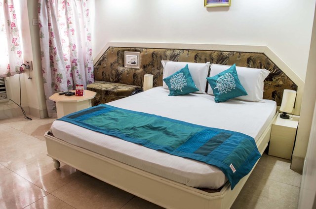 Hotel Bluestar - Samalkha - Panipat Image
