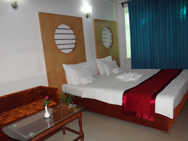 Hotel Monarch Aachal - Shiv Mandir - Siliguri Image