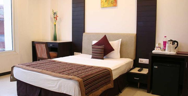 Sitara Hotel - MG Road - Porbandar Image