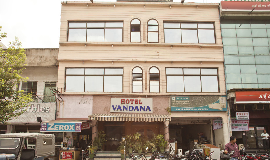 Hotel Vandana - Gavardhan Pura - Kota Image