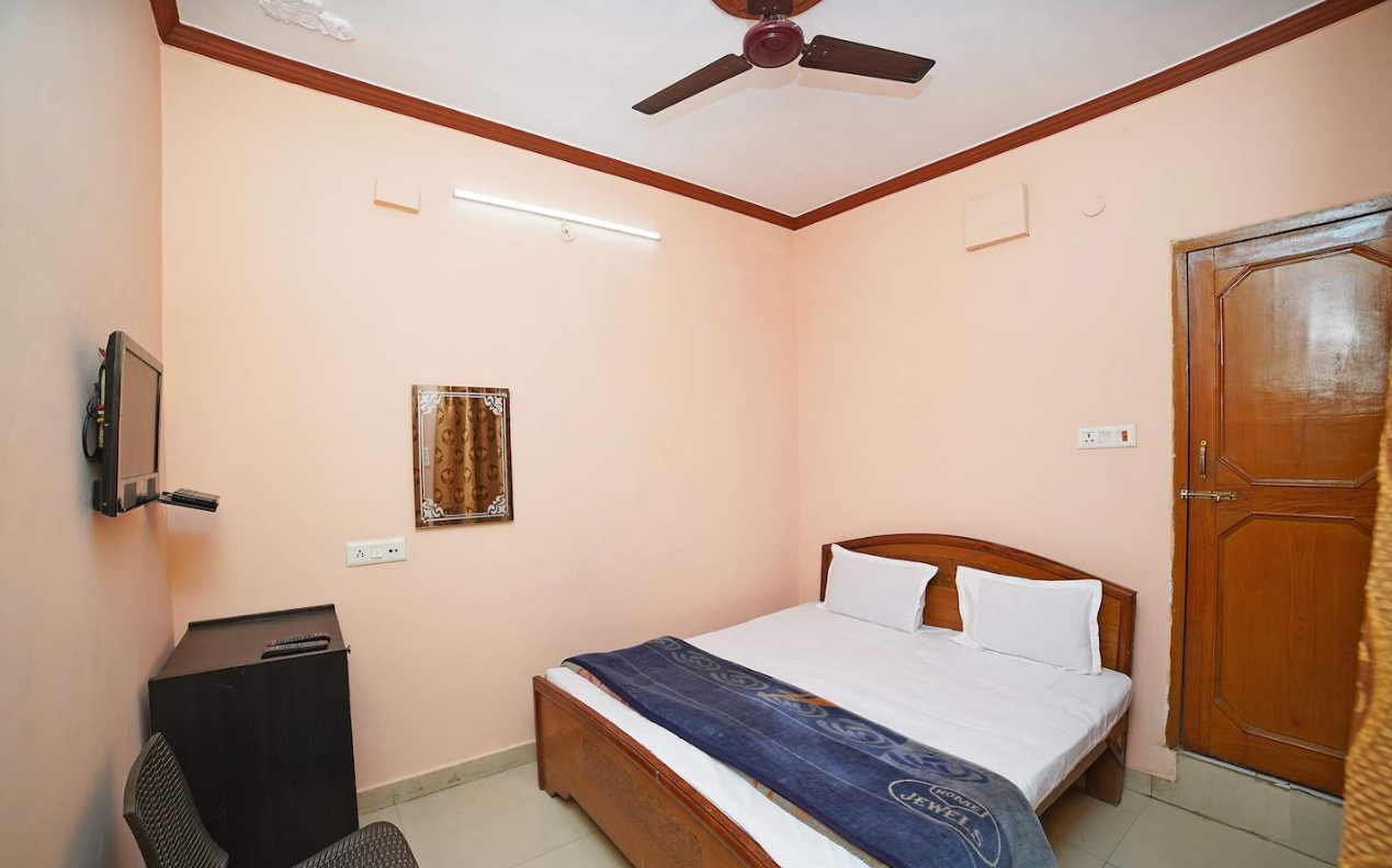 Hotel Vimal - Galla Mandi Road - Rudrapur Image