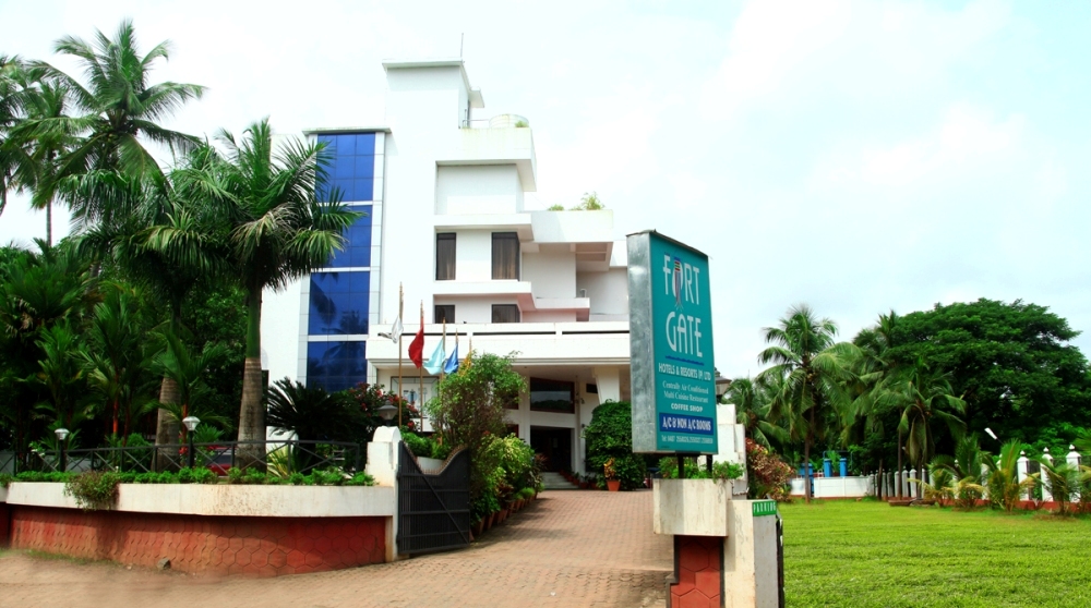 Fort Gate Hotel - Kottappady - Guruvayoor Image