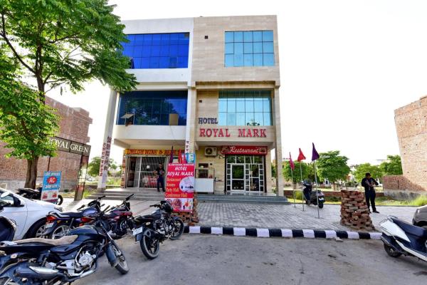 Royal Inn Hotel - Model Town - Rohtak Image