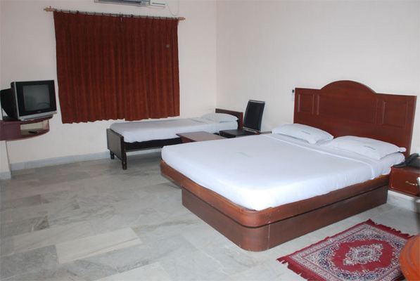 Hotel VPN Residency - Main Road Maha Kulam Stop - Velankanni Image