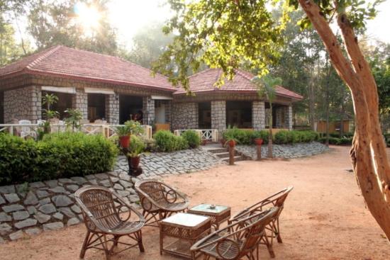 Hotel & Resorts - Khatia - Mandla Image