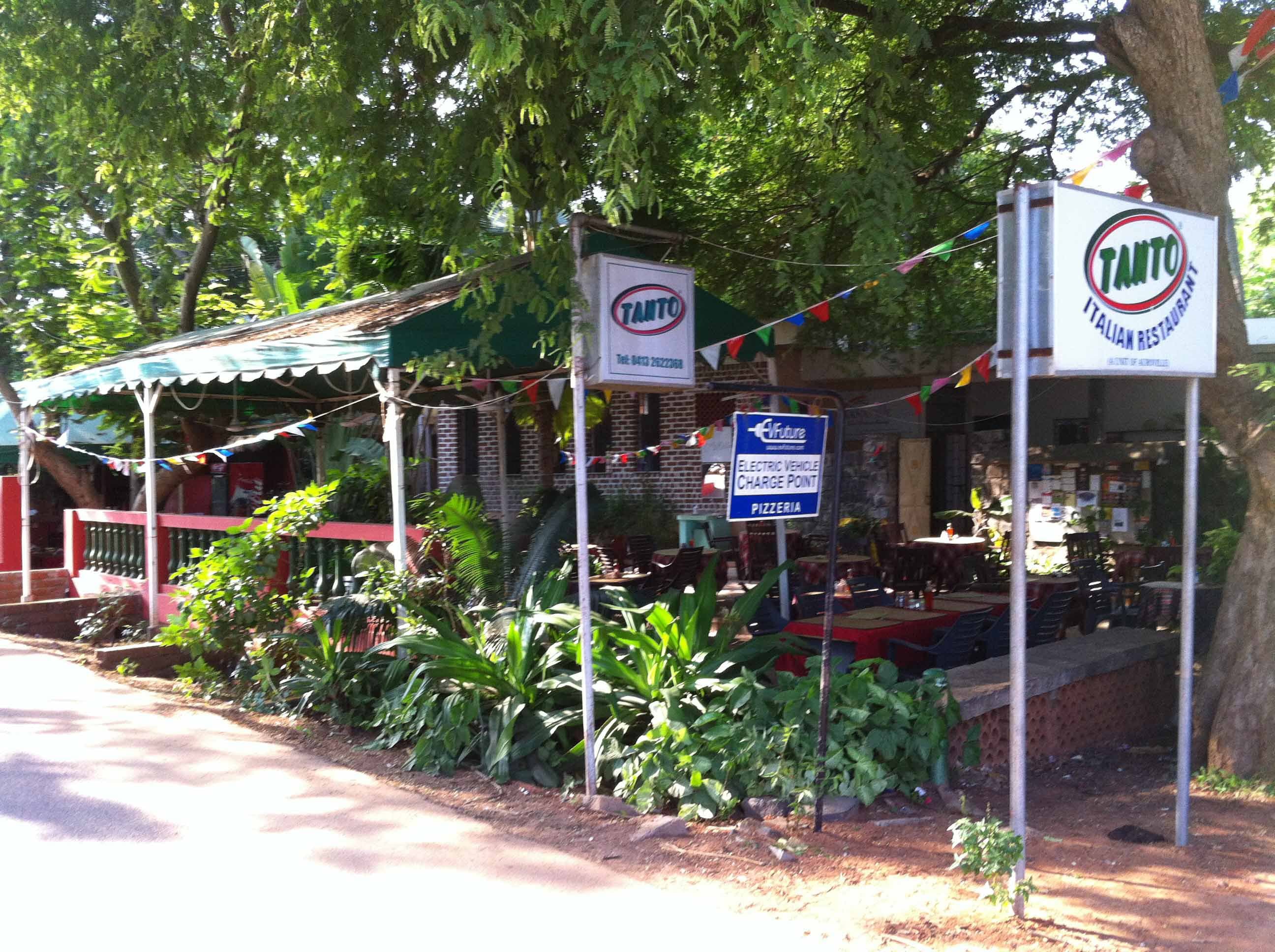 Tanto Pizzeria - Auroville - Puducherry Image