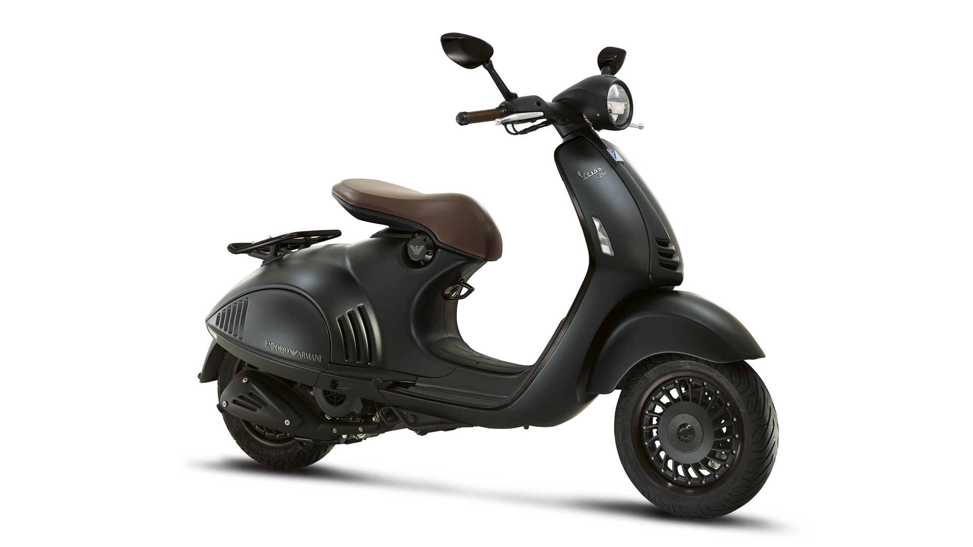 Piaggio Vespa 946 Emporio Armani Image