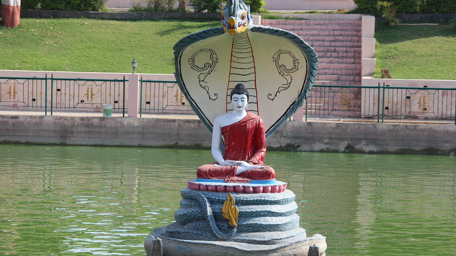 Muchalinda Lake - Bodhgaya Image