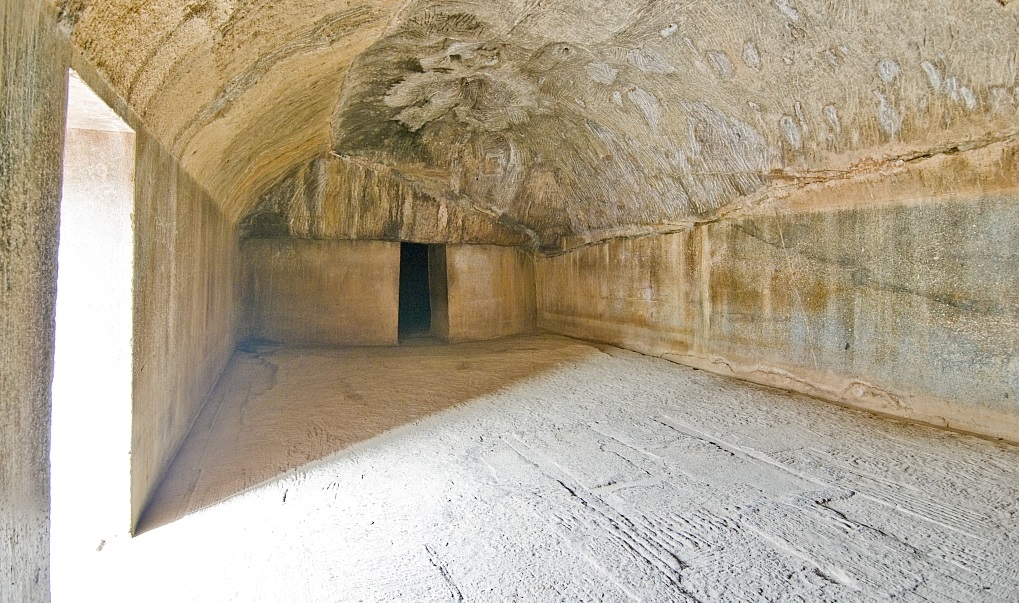 Lomas Rishi Cave - Gaya Image