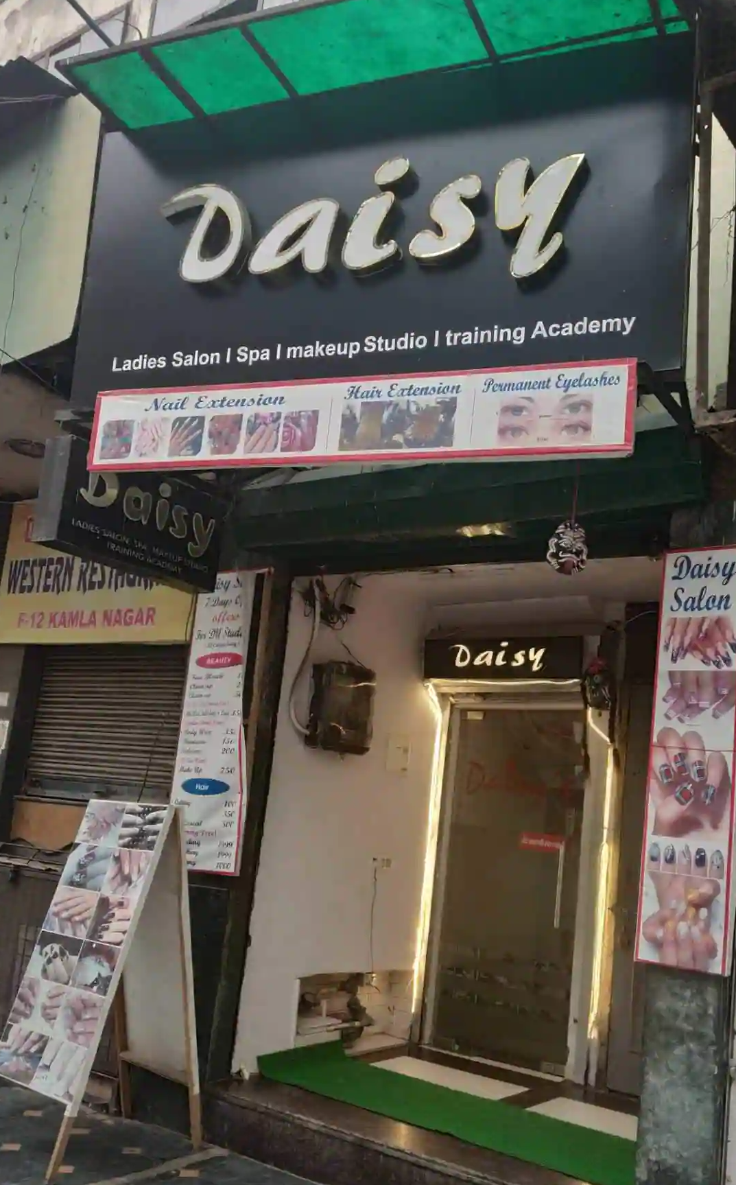 Daisy Ladies Salon - Kamla Nagar - Delhi Image