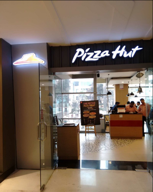 Pizza Hut - Forum Mall - Koramangala 7th Block - Bangalore Image