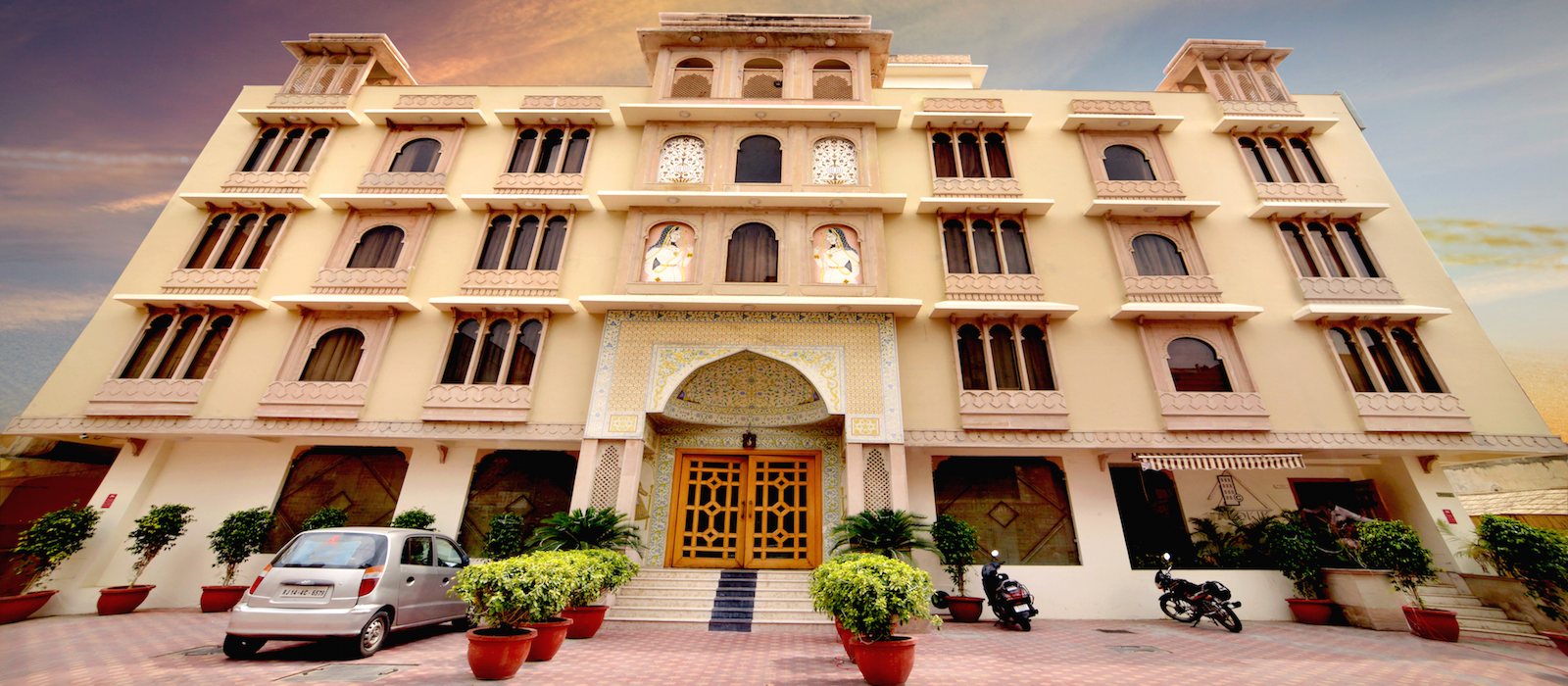 Hotel Castle Lalpura - Jaipur Image