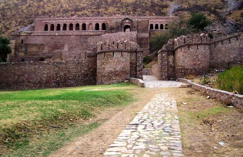 Bhangarh Fort - Bhangarh Image