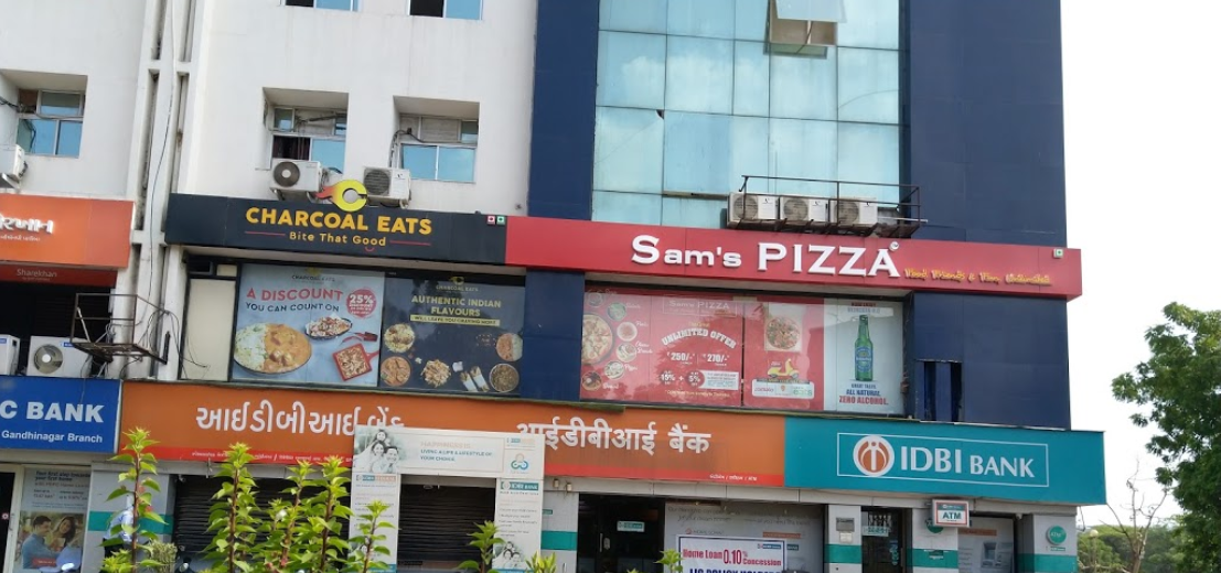 Sam's Pizza - Super Mall 2 - Infocity - Gandhinagar Image