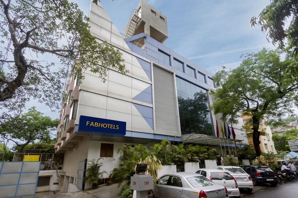 FabHotel Gandharva - Shivaji Nagar - Pune Image