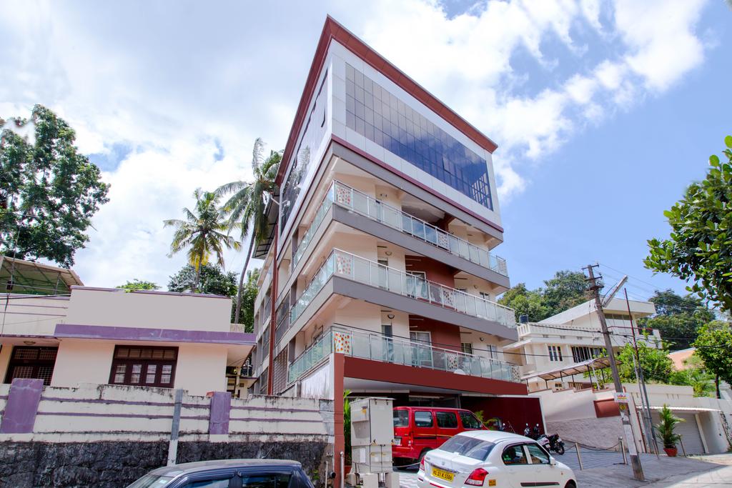 OYO 5805 Uthradam Towers - Trivandrum Image