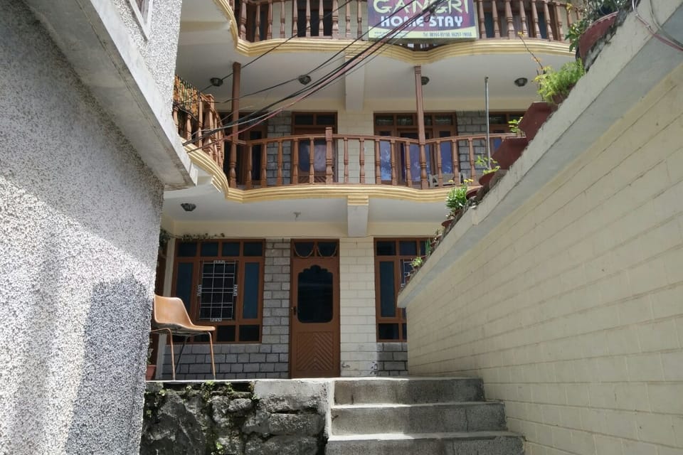 Gangri Homestay & Cottage - Manali Image