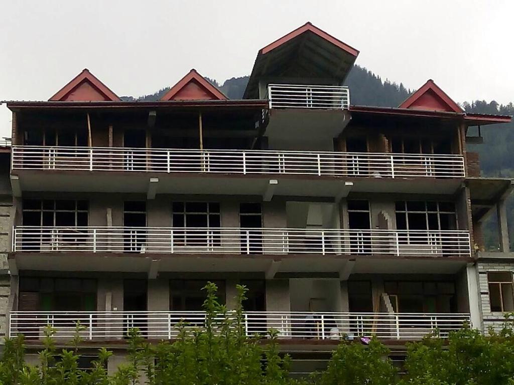 Hotel Akash Hills - Manali Image