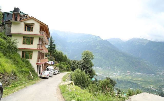 Hotel Kanyal Heights - Manali Image