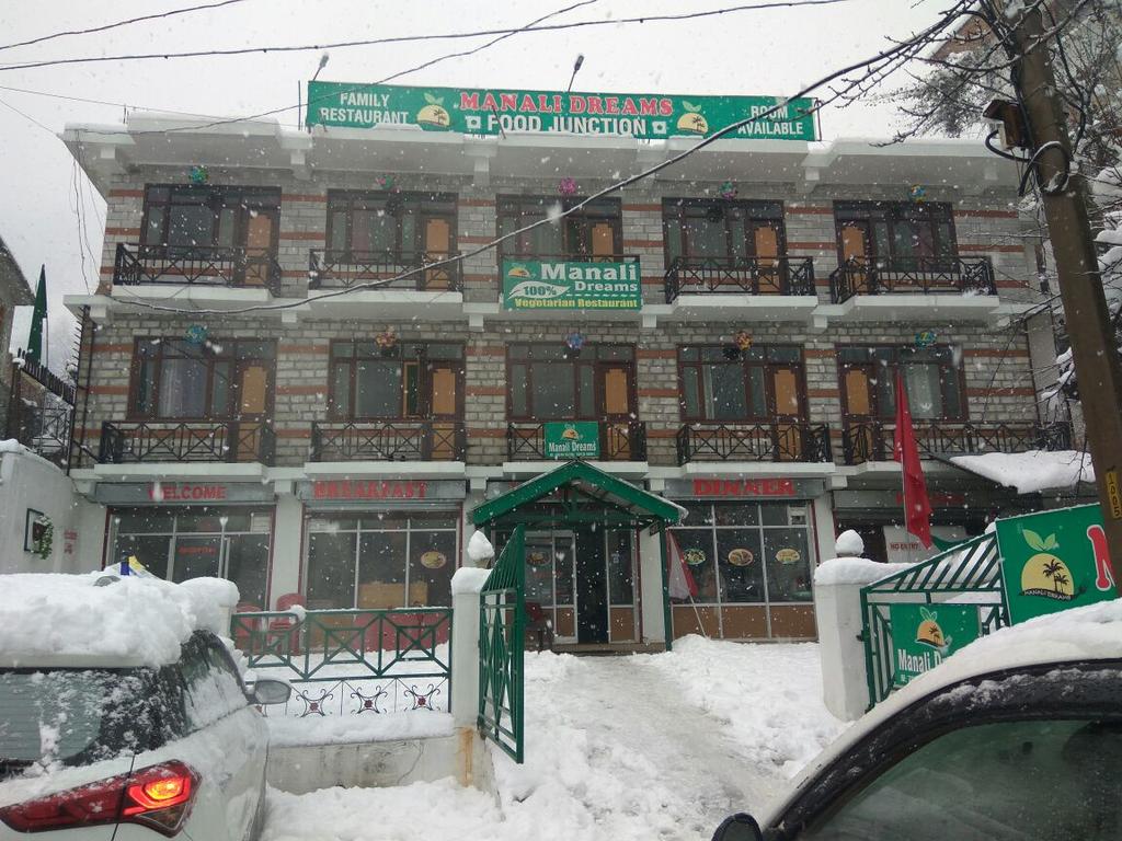 Hotel Manali Dreams - Manali Image