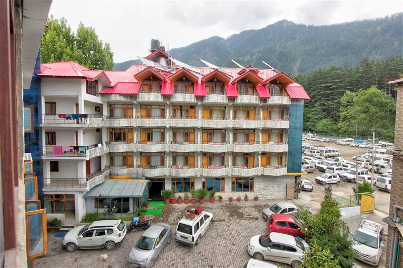 Hotel Naveen - Manali Image