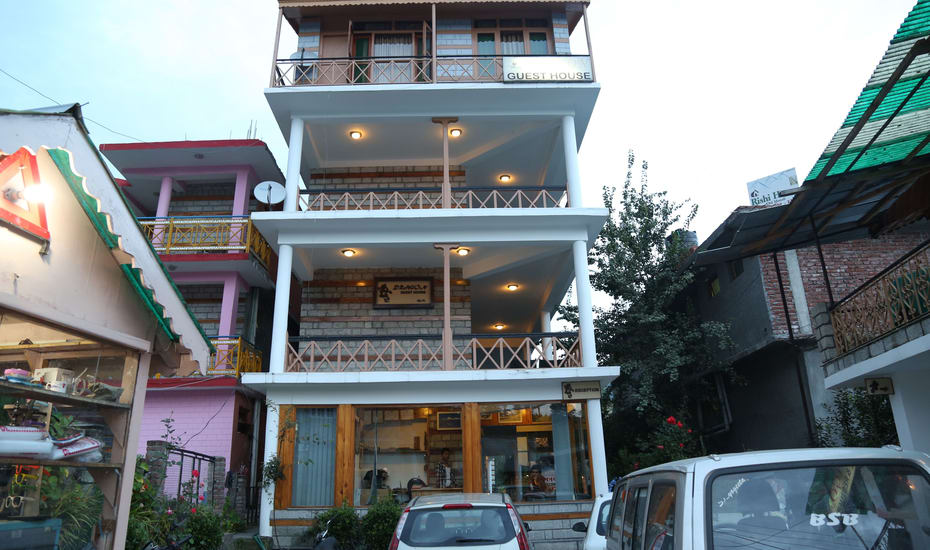 Mountain Dew Guest House - Manali Image