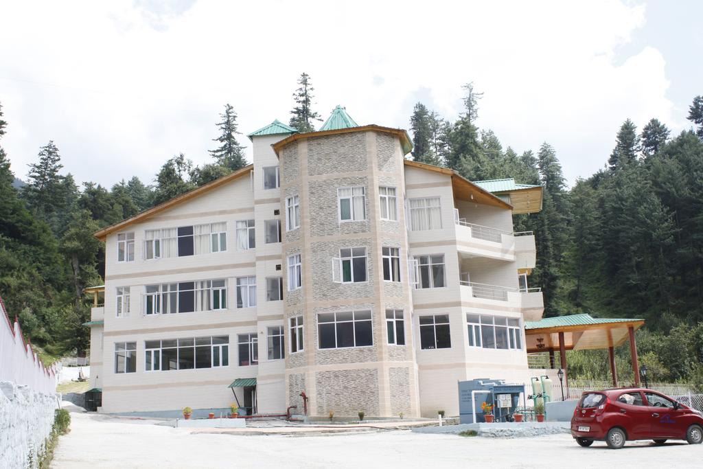 Snow Touch Resort - Manali Image