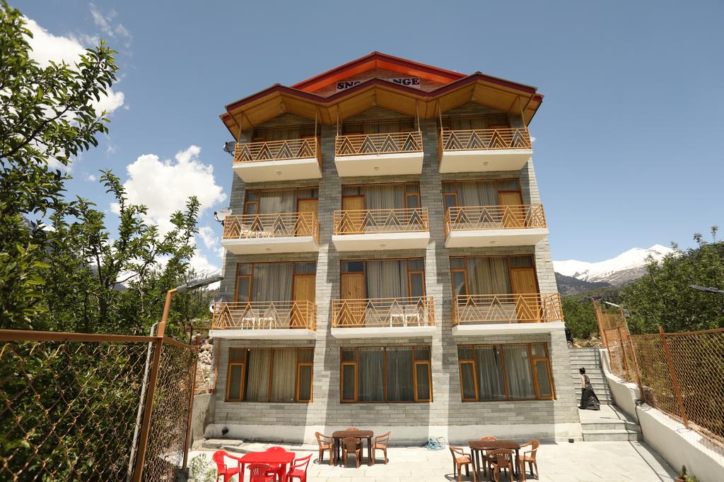 Snowrange Resort & Cottages - Manali Image