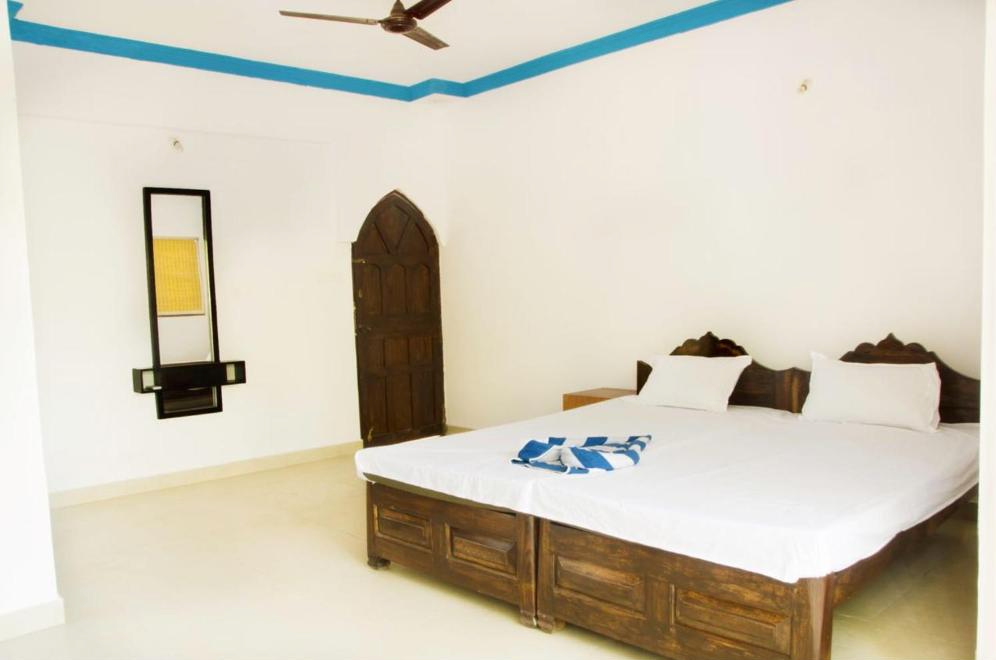 Chickos Guest House - Goa Image