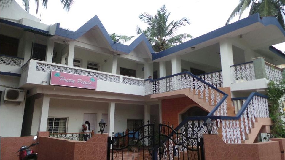 Pretty Petals Guest House - Goa Image