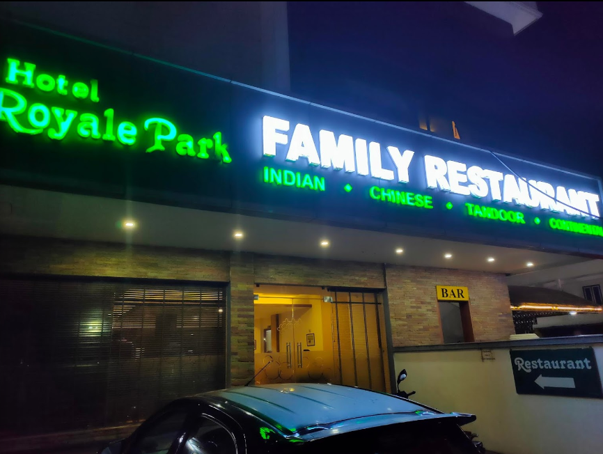 Hotel Royal Park - Thathampally - Alappuza Image