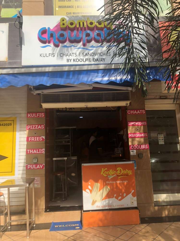 Bombay Chowpatty - Bandra West - Mumbai Image