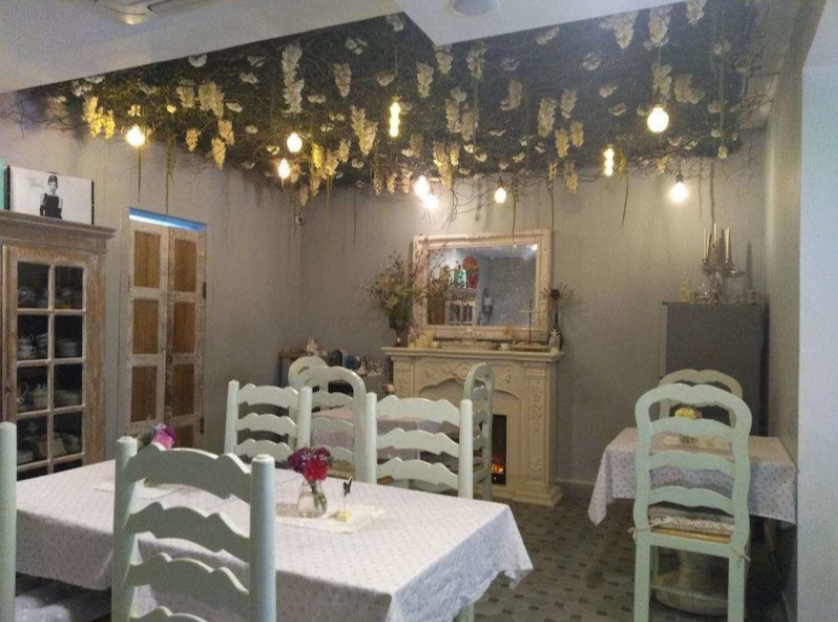 Flower Power Tea Room - Besant Nagar - Chennai Image