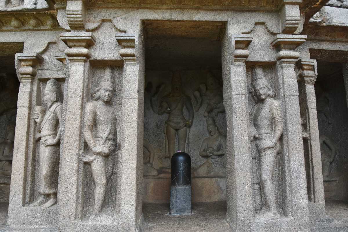 Trimurti Cave - Mahabalipuram Image