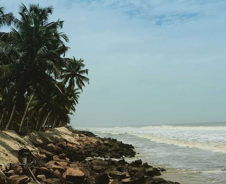 Andhakaranazhi Beach - Kochi Image