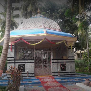 Samadhi Shrine - Puttaparthi Image