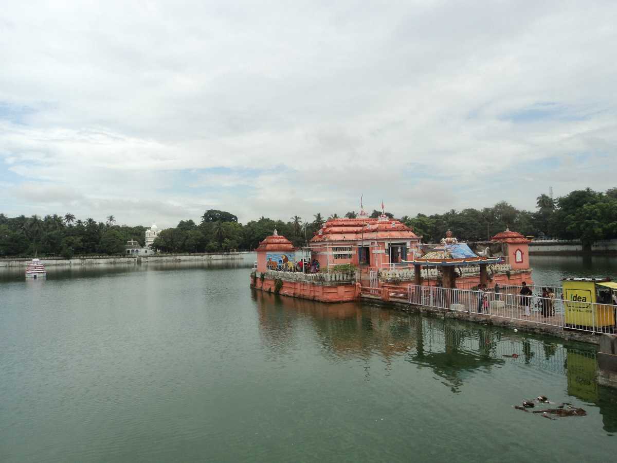 Narendra Tank - Puri Image