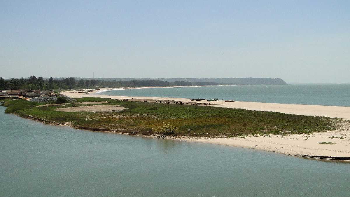 Sagareshwar Beach - Tarkarli Image